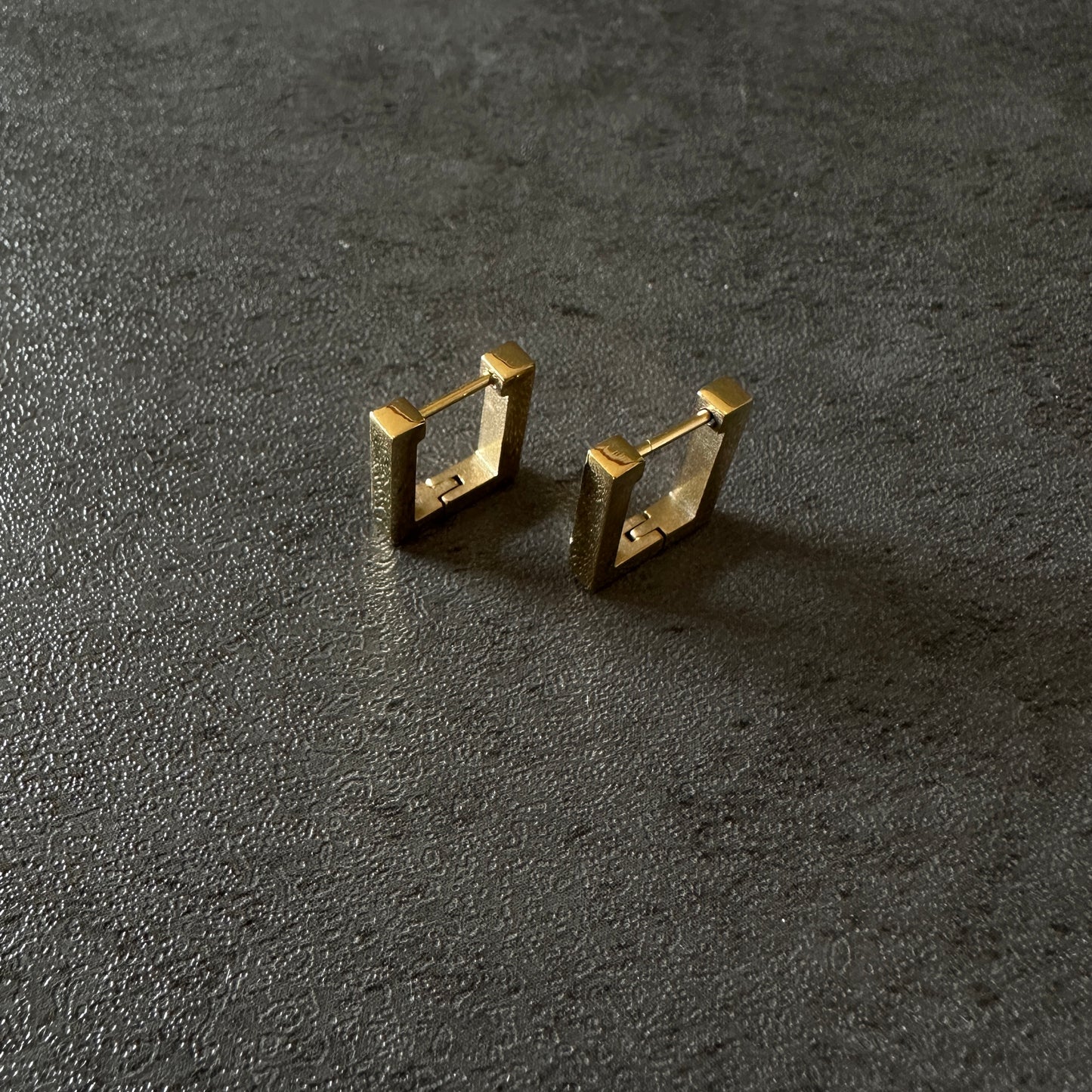 316L square pierce